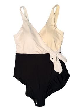 Calia by Carrie Underwood Women's Size 8 Wrap Tie One Piece Swim Black White